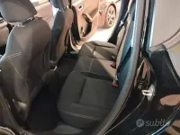 Usata Peugeot 208 Active 102 CV (75 kW) 2019 Nero Utilitaria