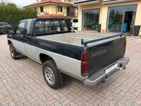 Usata Nissan King 75 CV (55 kW) 1991 Blu Pick-up