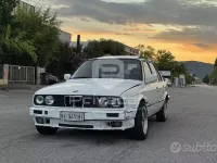 Usata BMW 318 113 CV (83 kW) 1990 Bianco Berlina