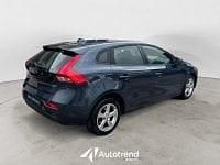 Usata Volvo V40 Business Edition 120 CV (88 kW) 2017 Blu Utilitaria