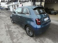 Usata Fiat 500e Icon 86 kW (118 CV) 2020 Blu/azzurro pastello Berlina