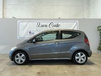 Usata Mercedes A180 Avantgarde 109 CV (80 kW) 2010 Grigio Coupé