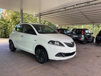 usata Lancia Ypsilon 1.0 FireFly 70cv S&S Hybrid GOLD