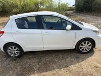Usata Toyota Yaris Lounge 69 CV (50 kW) 2013 Utilitaria