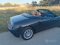 Usata Alfa Romeo Spider 155 CV (114 kW) 1998 Nero Cabrio