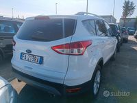 Usata Ford Kuga Titanium 120 CV (88 kW) 2015 Bianco SUV