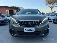 Usata Peugeot 3008 Business-Line 131 CV (96 kW) 2018 Verde SUV