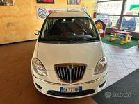 Usata Lancia Musa 77 CV (56 kW) 2011 Bianco Monovolume