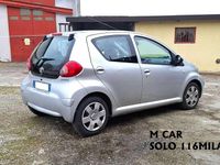 Usata Toyota Aygo 68 CV (50 kW) 2006 Argento Utilitaria