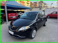 Usata Lancia Ypsilon Gold 95 CV (69 kW) 2016 Nero Utilitaria