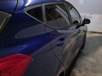 Usata Ford Fiesta 85 CV (62 kW) 2017 Blu Utilitaria