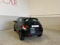 Usata Lancia Ypsilon Gold 69 CV (50 kW) 2013 Nero Utilitaria
