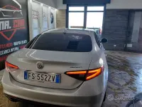 Usata Alfa Romeo Giulia Executive 160 CV (117 kW) 2018 Grigio Berlina