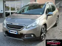 Usata Peugeot 2008 Allure 99 CV (72 kW) 2015 Grigio SUV