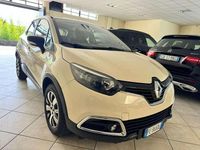 Usata Renault Captur 90 CV (66 kW) 2016 Beige SUV