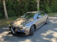Usata Alfa Romeo Giulia 160 CV (117 kW) 2018 Marrone Berlina