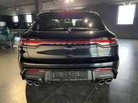Usata Porsche Macan Chrono 265 CV (194 kW) 2021 Nero jet met. SUV