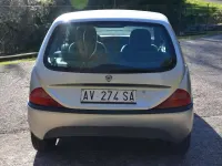Usata Lancia Ypsilon 60 CV (44 kW) 1998 Argento Utilitaria