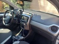 Usata Toyota Aygo X-play 69 CV (50 kW) 2017 Argento Utilitaria