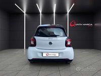 Usata Smart ForFour 71 CV (52 kW) 2018 Bianco Utilitaria