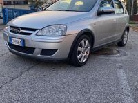 Usata Opel Corsa Enjoy 69 CV (50 kW) 2005 Grigio Berlina