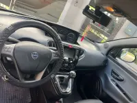 Usata Lancia Ypsilon Silver 95 CV (69 kW) 2017 Bianco Utilitaria