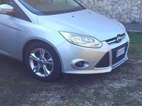 Usata Ford Focus 90 CV (66 kW) 2012 Grigio Station wagon