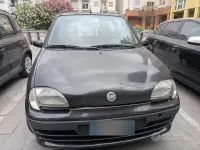 Usata Fiat 600 54 CV (39 kW) 2004 Nero