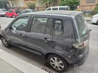 Usata Mazda 2 75 CV (55 kW) 2006 Nero Utilitaria