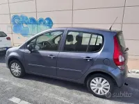 Usata Renault Modus 75 CV (55 kW) 2012 Grigio Monovolume