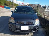 Usata Ford Fusion 90 CV (66 kW) 2006 Nero Monovolume