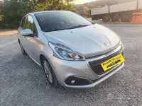 Usata Peugeot 208 75 CV (55 kW) 2016 Grigio Utilitaria