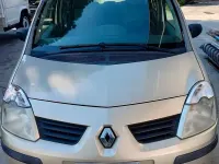 Usata Renault Modus 75 CV (55 kW) 2006 Giallo Monovolume