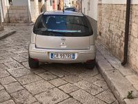 Usata Opel Corsa 2005 Grigio Berlina