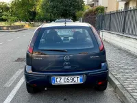Usata Opel Corsa Edition 80 CV (58 kW) 2006 Bluazzurro Utilitaria