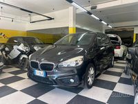 Usata BMW 218 Active Tourer Luxury Line 150 CV (110 kW) 2014 Nero Monovolume