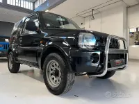 Usata Suzuki Jimny 80 CV (58 kW) 2002 Grigio SUV