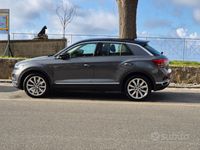 Usata VW T-Roc 150 CV (110 kW) 2018 Grigio SUV