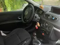 Usata Renault Clio II Dynamique 75 CV (55 kW) 2010 Berlina