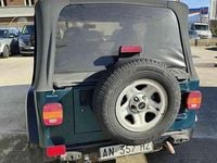 Usata Jeep Wrangler 118 CV (86 kW) 1997 Verde SUV