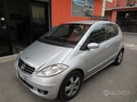 Usata Mercedes A180 Avantgarde 109 CV (80 kW) 2004 Grigio Berlina