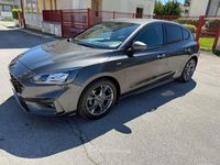 Usata Ford Focus ST-Line 125 CV (91 kW) 2022 Gray Berlina
