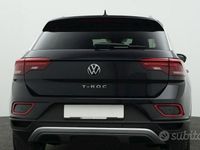 Usata VW T-Roc Life 116 CV (85 kW) 2024 Nero SUV