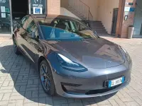 Usata Tesla Model 3 152 kW (208 CV) 2022 Grigio Berlina