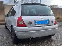 Usata Renault Clio II 169 CV (124 kW) 2000 Argento Berlina