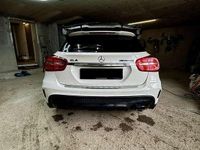 Usata Mercedes GLA200 136 CV (100 kW) 2015 Bianco SUV