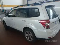 Usata Subaru Forester Comfort 147 CV (108 kW) 2011 Bianco SUV