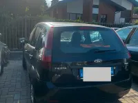 Usado Ford Fiesta 80 HP (58 kW) 2003 Preto Citadino