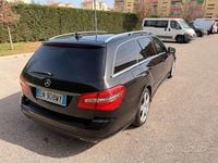 Usata Mercedes E220 Avantgarde 169 CV (124 kW) 2012 Nero Station wagon