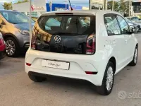 Usata VW up! Move 65 CV (47 kW) 2023 Bianco Utilitaria